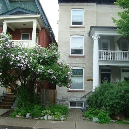 Australis Guest House Ottawa Exterior photo
